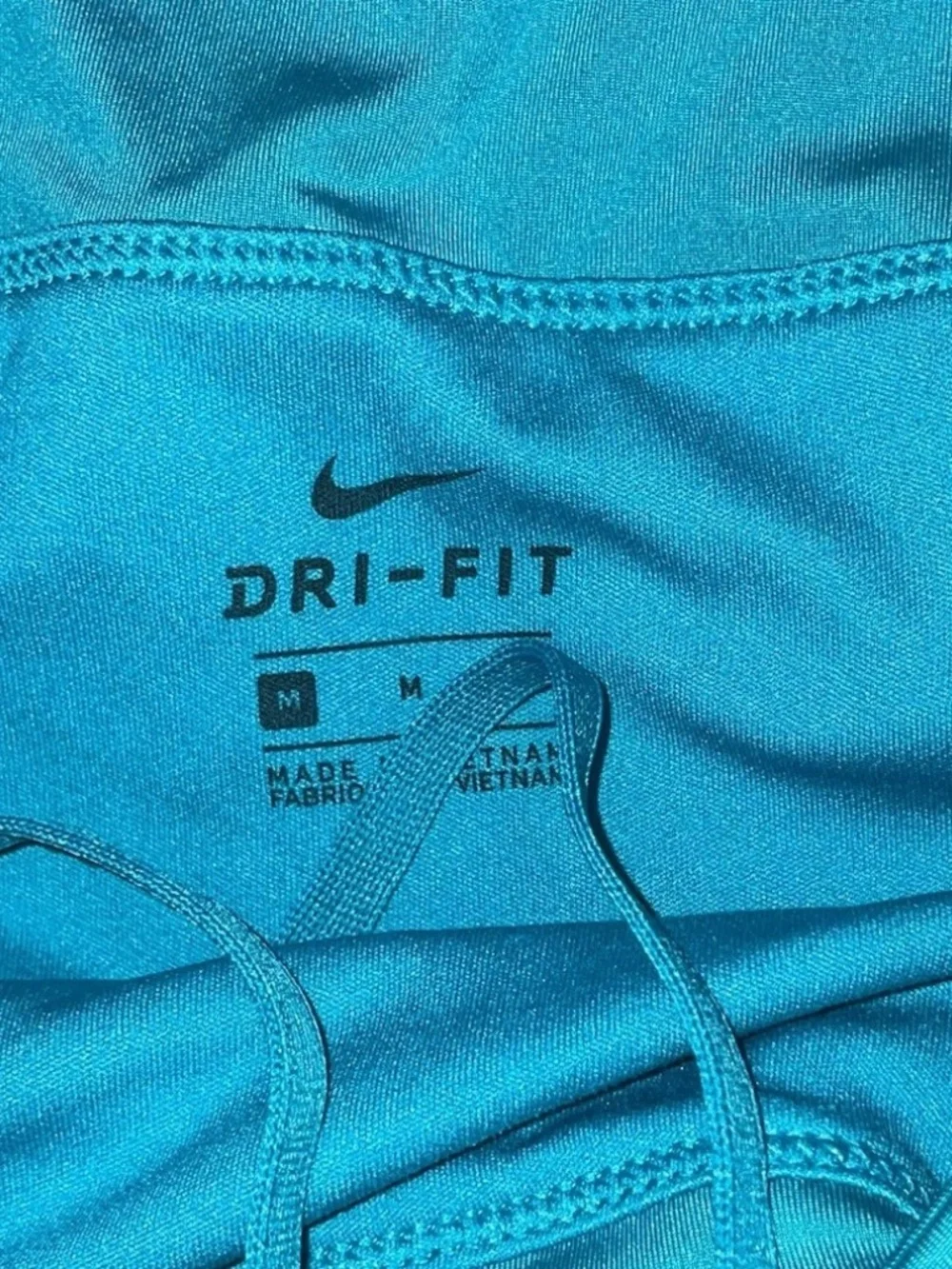 Women's NIKE Dri-Fit Shorts Size Medium Teal ~ Lined  ~ 3.5